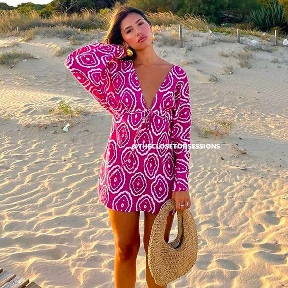 ZARA V-Neck Short Dress NWT - Picture 3 of 16